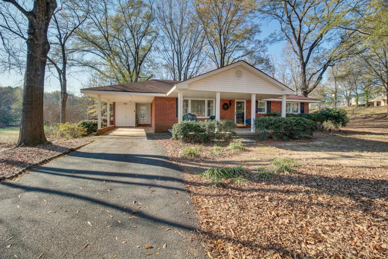 Bright Cartersville Home With Fire Pit And Sunroom! Exterior foto