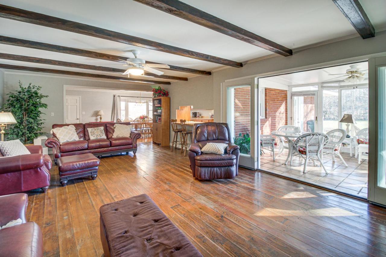 Bright Cartersville Home With Fire Pit And Sunroom! Exterior foto