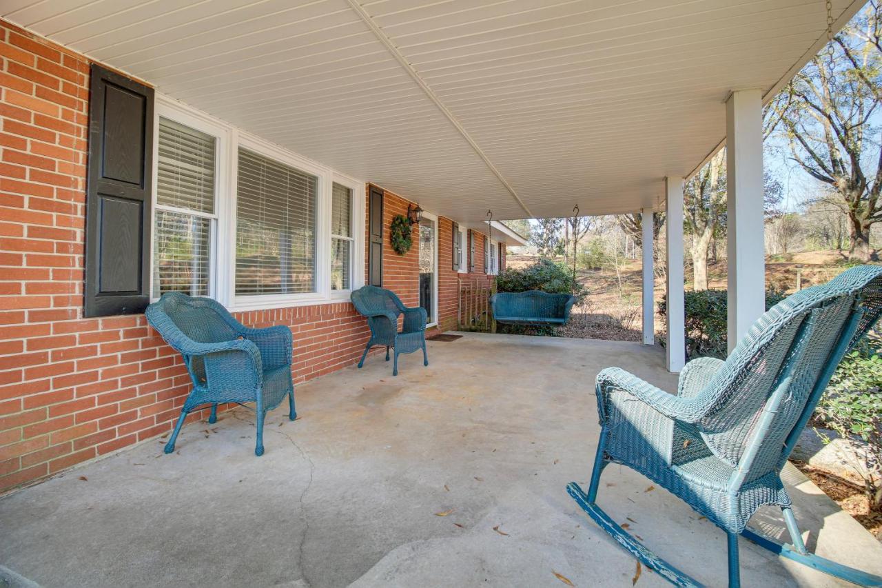 Bright Cartersville Home With Fire Pit And Sunroom! Exterior foto