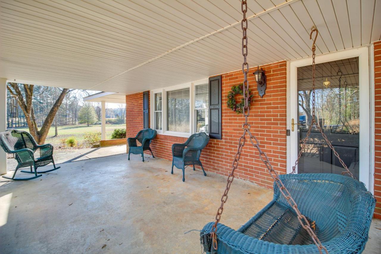 Bright Cartersville Home With Fire Pit And Sunroom! Exterior foto